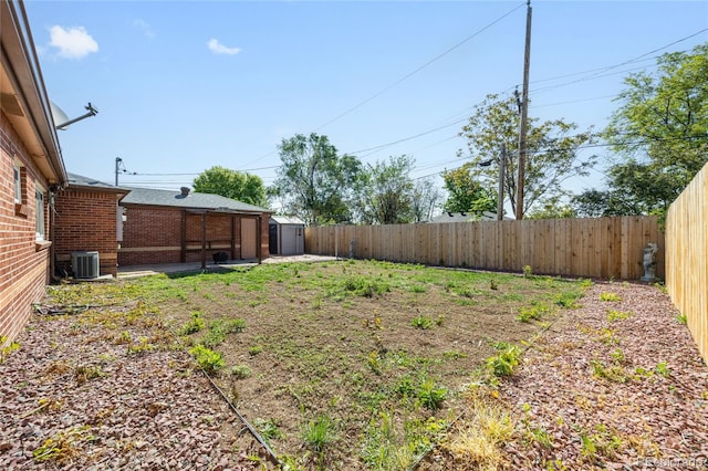 1560 Pueblo Ct, Thornton, CO 80229 - fenced backyard with central air condition unit