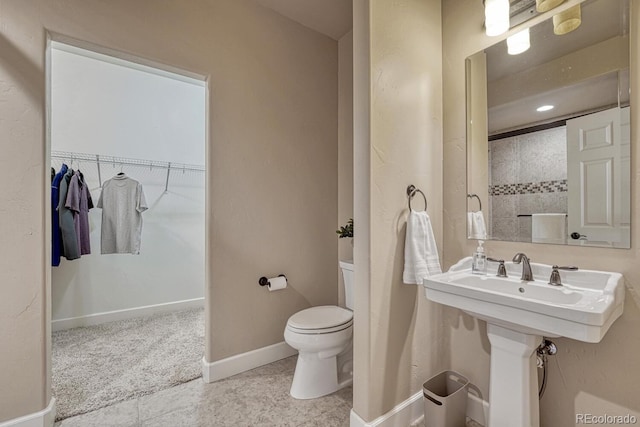 1250 Cottontail Trl, Woodland Park, CO 80863 - full bath with toilet and a spacious closet