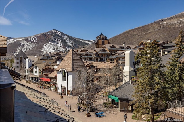 mountain view featuring a residential view
