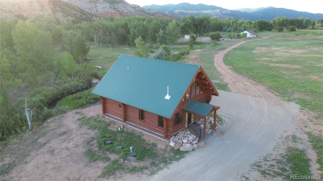 bird's eye view featuring a mountain view