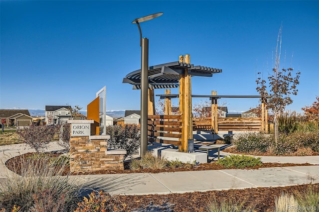 711 N Waterloo Ct, Aurora, CO 80018 - view of patio featuring a residential view