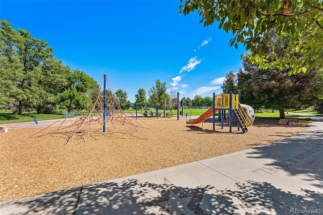 3404 S Clinton Ct, Denver, CO 80231 - photo 35