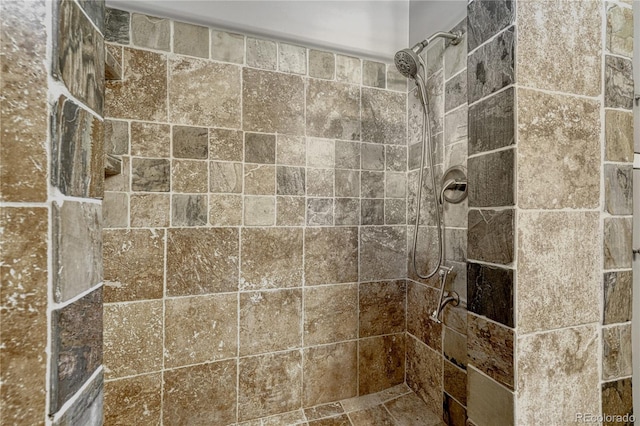 7541 Julian St, Westminster, CO 80030 - bathroom featuring tiled shower