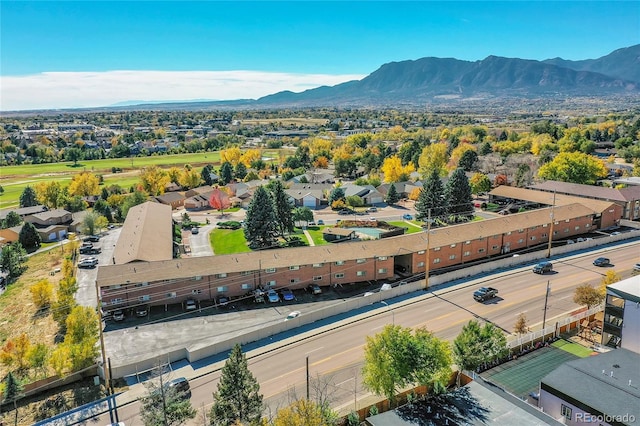 bird's eye view with a mountain view