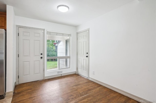 1420 S Leyden St, Denver, CO 80224 - entrance foyer with wood finished floors and baseboards