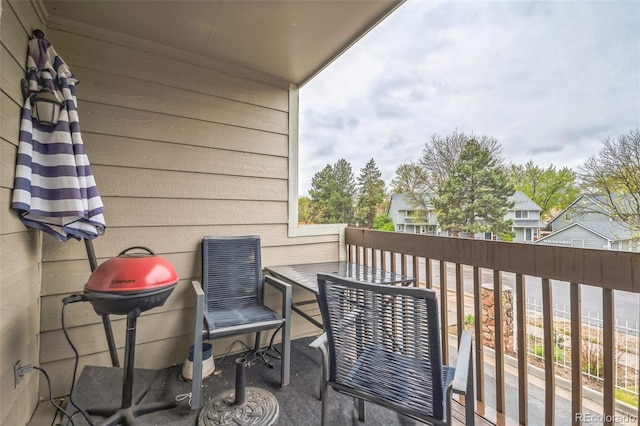 balcony featuring a grill