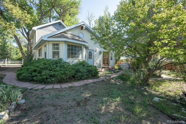 319 W Arkansas St, Buena Vista, CO 81211 - view of front of home featuring entry steps