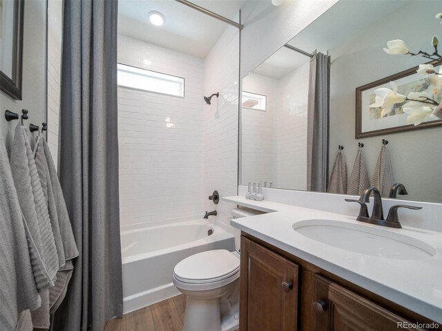 21927 E 51st Dr, Aurora, CO 80019