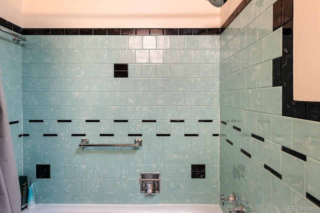 7820 Grove St, Westminster, CO 80030 - full bath with  shower combination