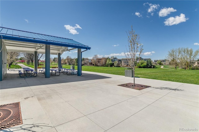 4061 Nordland Trl, Castle Rock, CO 80109 - surrounding community featuring a lawn and a gazebo