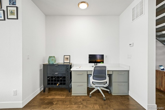 office space with dark hardwood / wood-style floors