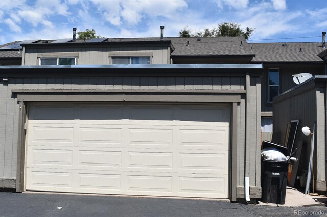 3548 S Hillcrest Dr Unit 2, Denver, CO 80237 - view of garage