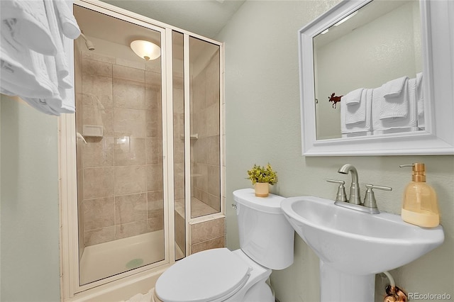 14980 Elk Mountain Trl, Littleton, CO 80127 - bathroom featuring a shower stall