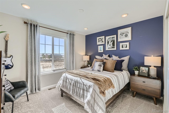 bedroom with carpet flooring