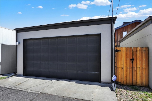 view of detached garage