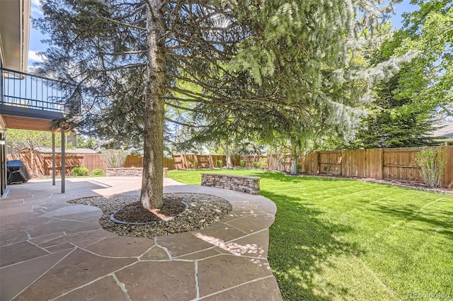 6338 S Oneida Ct, Centennial, CO 80111 - view of yard featuring a patio area