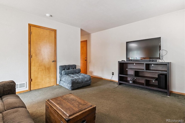 2780 S Cathay Ct, Aurora, CO 80013 - carpeted living room with baseboards