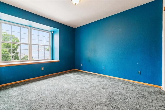 2780 S Cathay Ct, Aurora, CO 80013 - empty room featuring carpet and baseboards