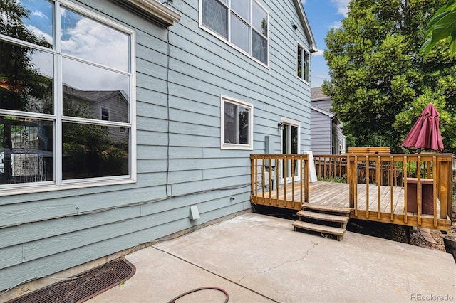 2780 S Cathay Ct, Aurora, CO 80013 - exterior space featuring a patio area and a wooden deck