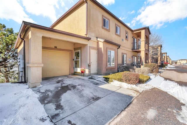 view of front of home with a garage