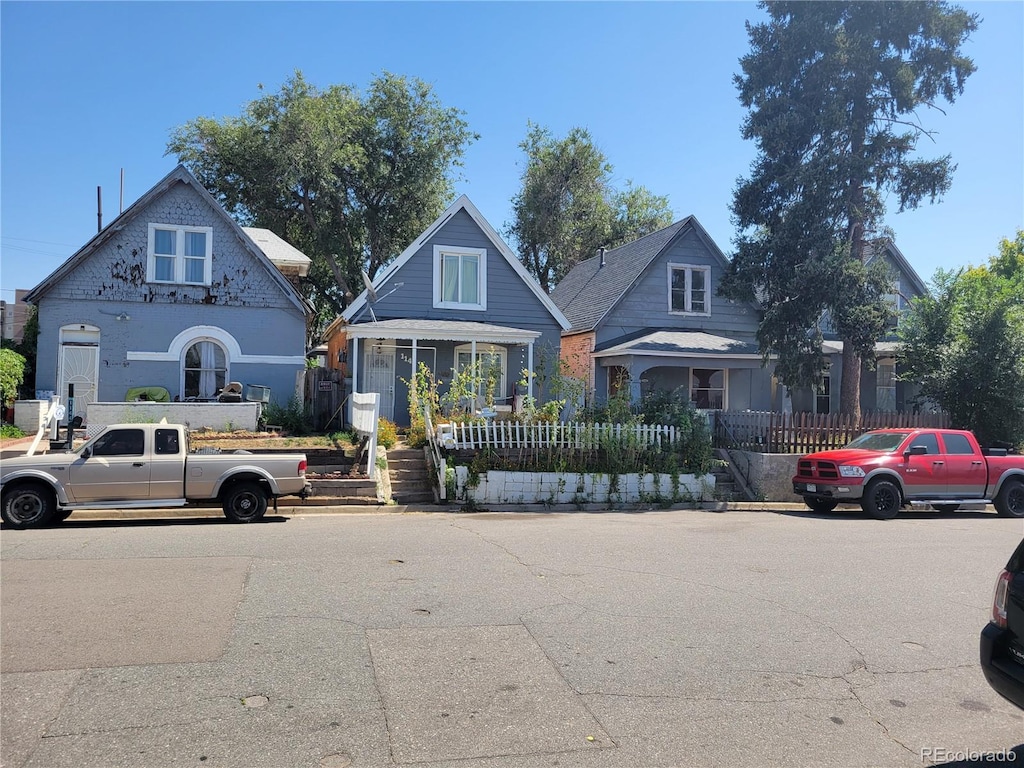 view of front of house