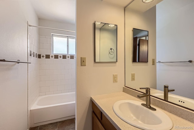 912 S Kingston St, Aurora, CO 80012 - full bath featuring vanity and shower / bathtub combination