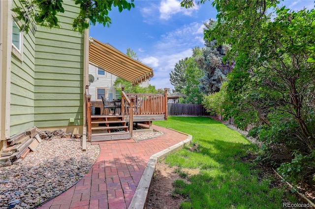 7840 S Windermere Cir, Littleton, CO 80120 - view of yard with a wooden deck