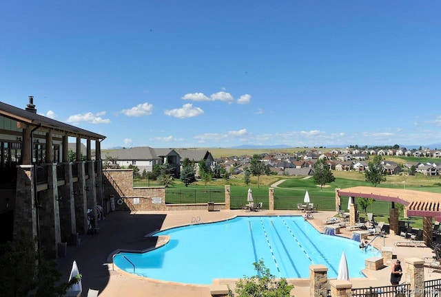 7852 S Addison Way, Aurora, CO 80016 - community pool with a patio