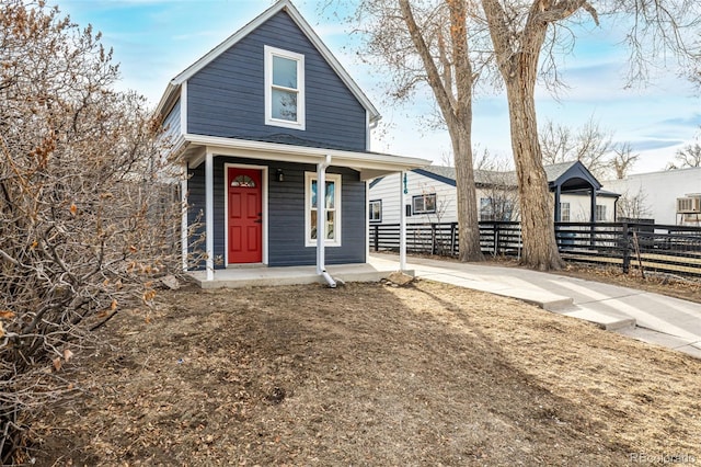 view of front of property featuring covered porch