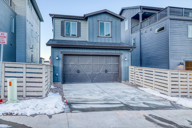 view of front of property featuring a garage