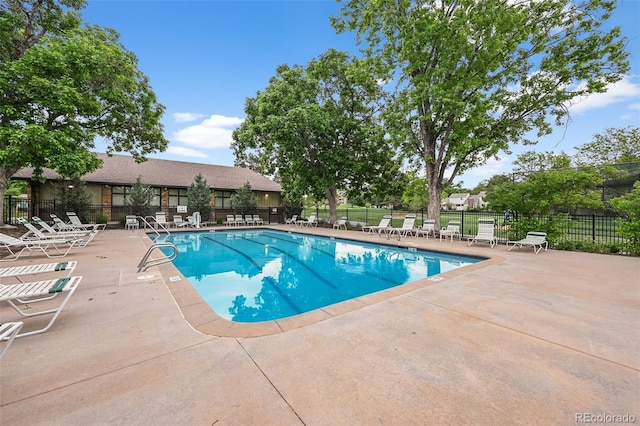 13890 E Marina Dr Unit 304, Aurora, CO 80014 - community pool featuring a patio area