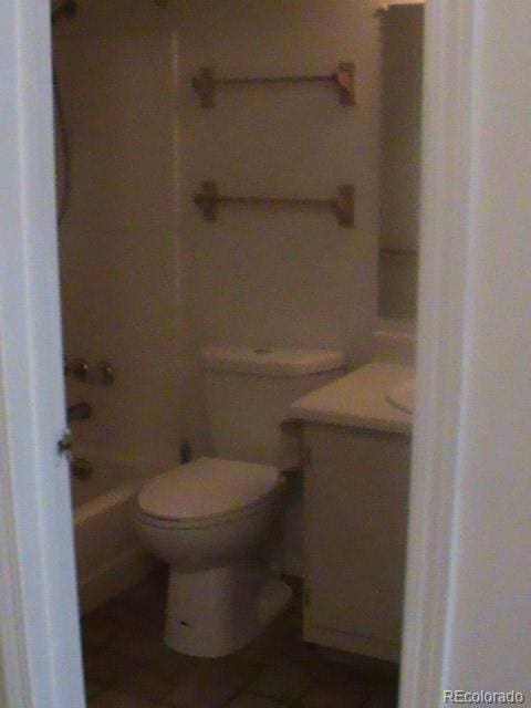 1845 N Kendall St Unit 316D, Lakewood, CO 80214 - full bath featuring vanity, toilet, and shower / tub combination