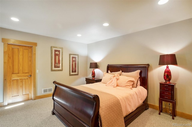 view of carpeted bedroom