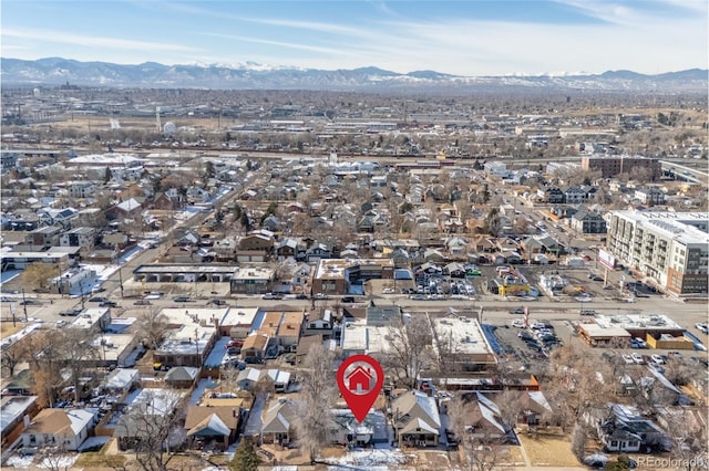 bird's eye view featuring a mountain view