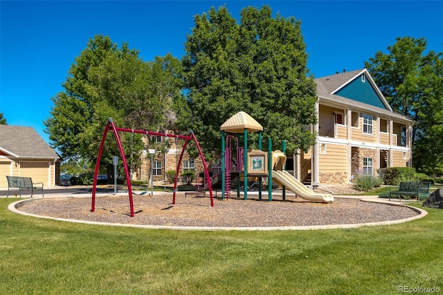 3220 Boulder Cir Unit 103, Broomfield, CO 80023 - community play area featuring a yard