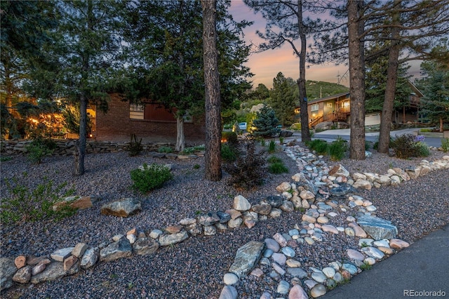 19 Rock Ln, Castle Rock, CO 80104 - view of yard at dusk