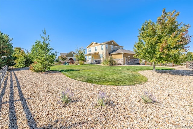 view of front of property with a front yard