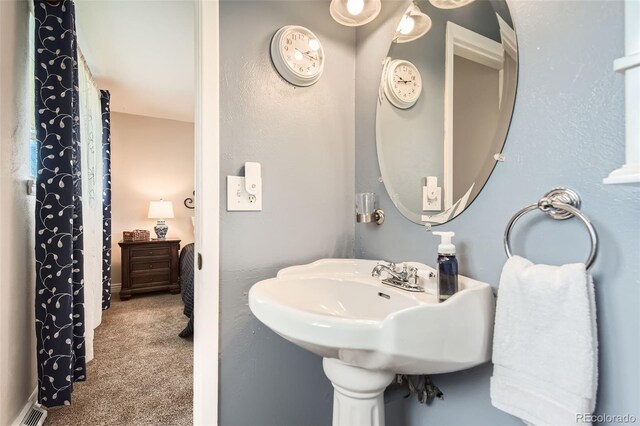 6238 S Cherry Cir, Centennial, CO 80121 - bathroom featuring visible vents