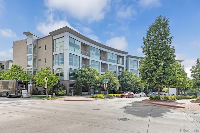 2958 Syracuse St Unit 403, Denver, CO 80238 - view of property with uncovered parking