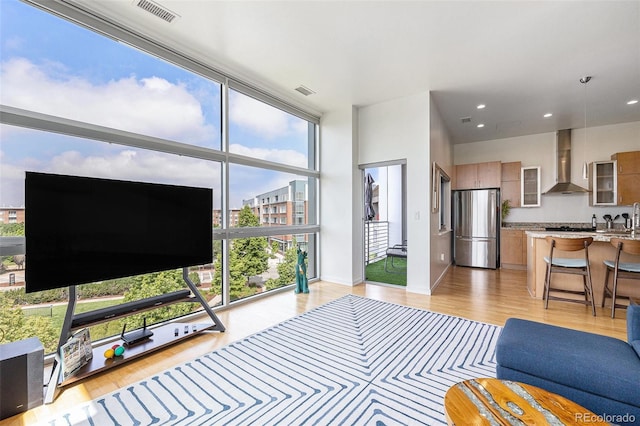 2958 Syracuse St Unit 403, Denver, CO 80238 - photo 2