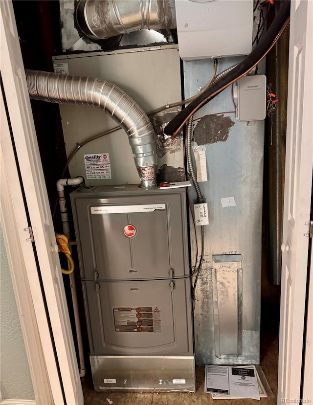 10064 Westside Cir, Littleton, CO 80125 - utilities with heating unit