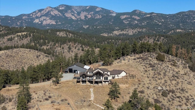 bird's eye view with a mountain view