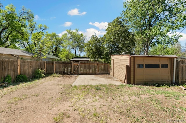 924 E Saint Vrain St, Colorado Springs, CO 80903 - fenced backyard with a detached garage