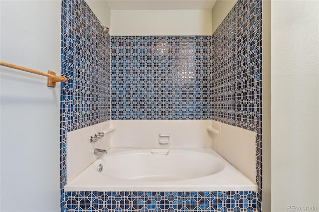 bathroom with shower / bathtub combination