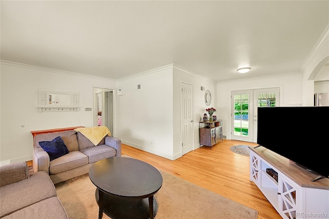 3313 S Dexter St, Denver, CO 80222 - living room featuring light wood-style flooring and crown molding