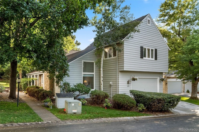 view of front facade with a garage