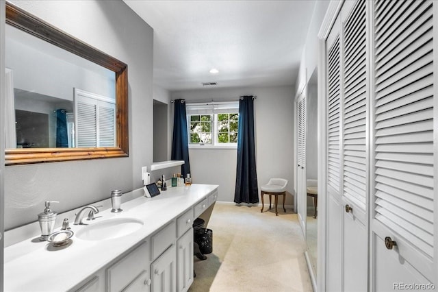 bathroom with vanity