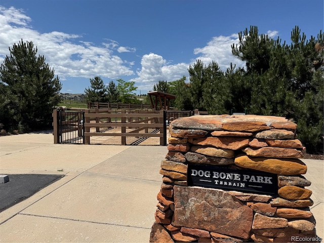 4391 Mcmurdo Ct, Castle Rock, CO 80108 - exterior space with a gate