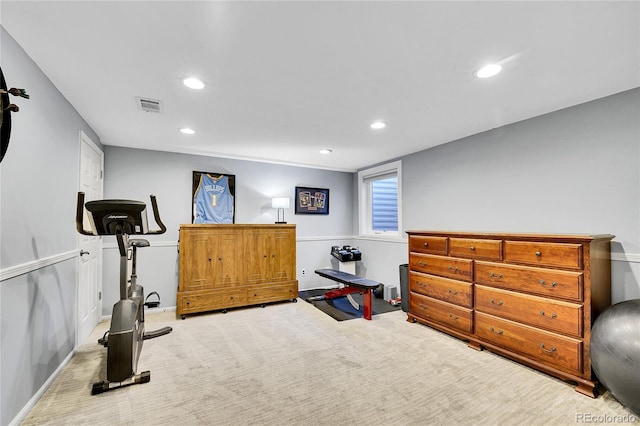 workout room with carpet, visible vents, baseboards, and recessed lighting