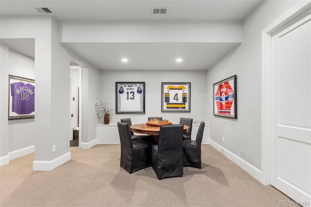 dining space featuring visible vents, recessed lighting, carpet, and baseboards